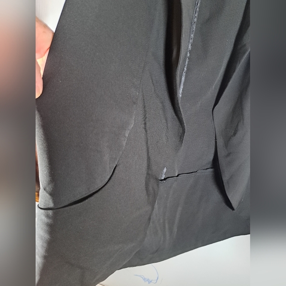 Revamped Black Long Open Front Collared Vest With Pockets Size Medium - Picture 5 of 7